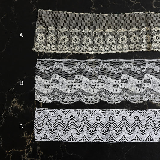 アンティークレースのリングピロー