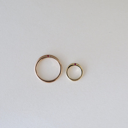 アトリエタマリのベビーリング、デザインオーバル、マザーリングとペア