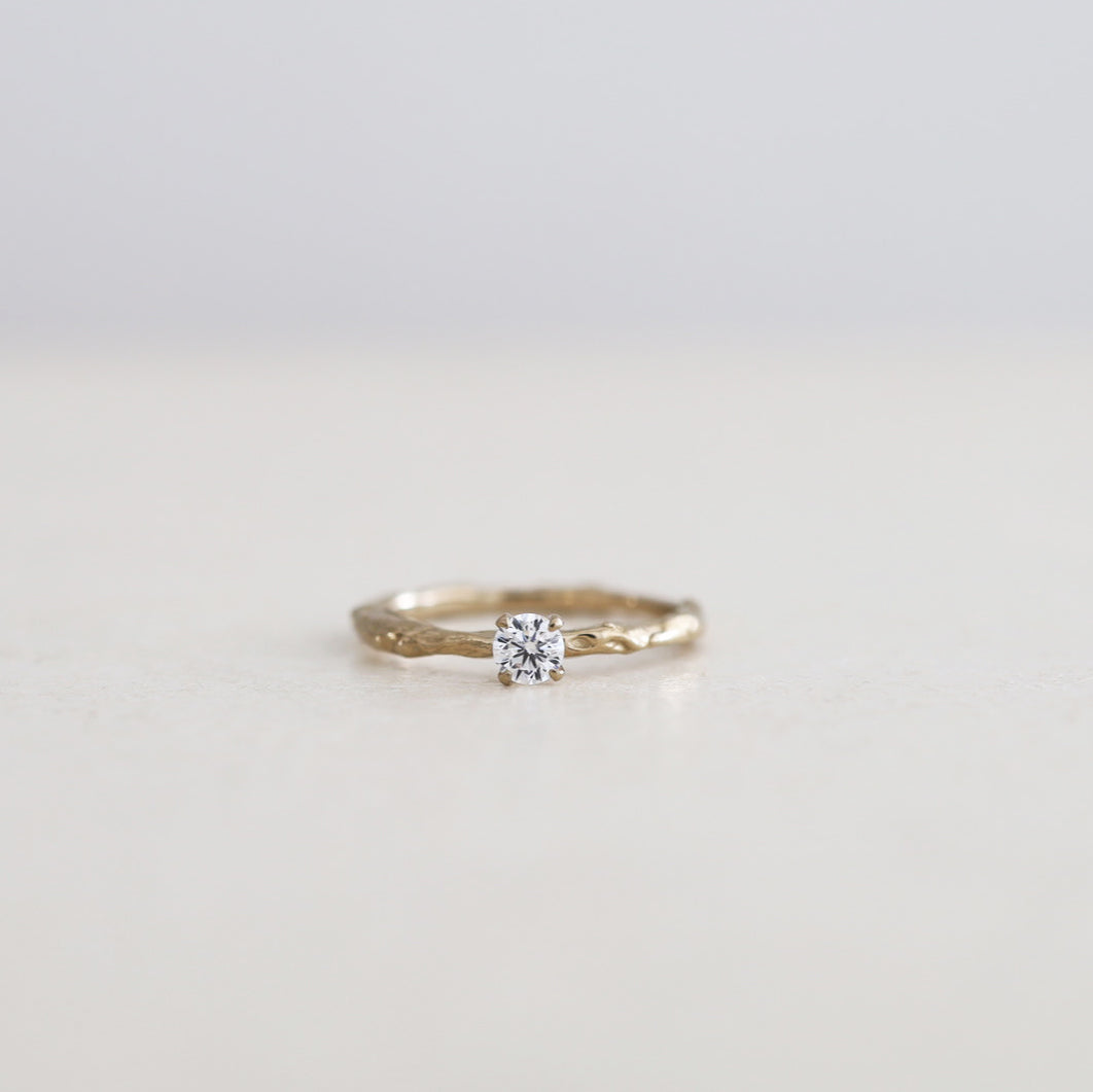 melt engagement ring(メルトエンゲージリング)