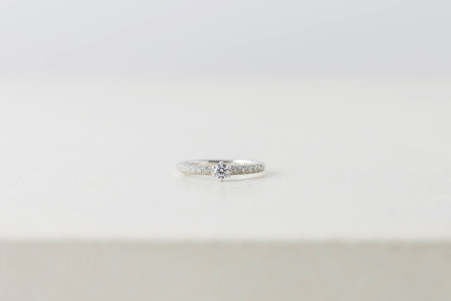 pave engagement ring(パヴェ エンゲージリング)