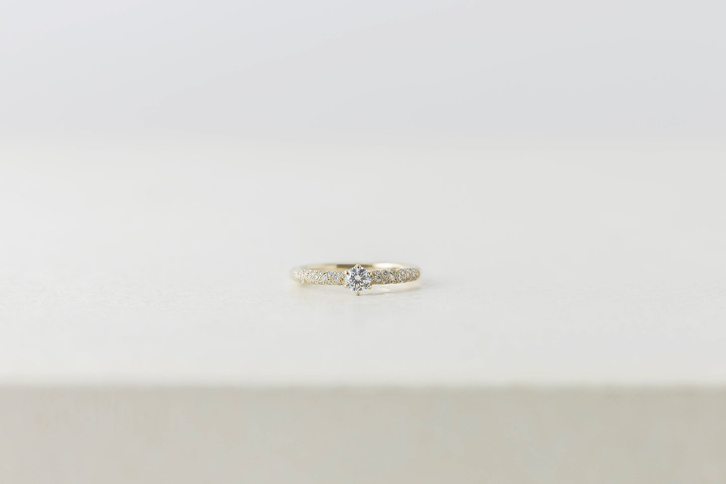 pave engagement ring(パヴェ エンゲージリング)