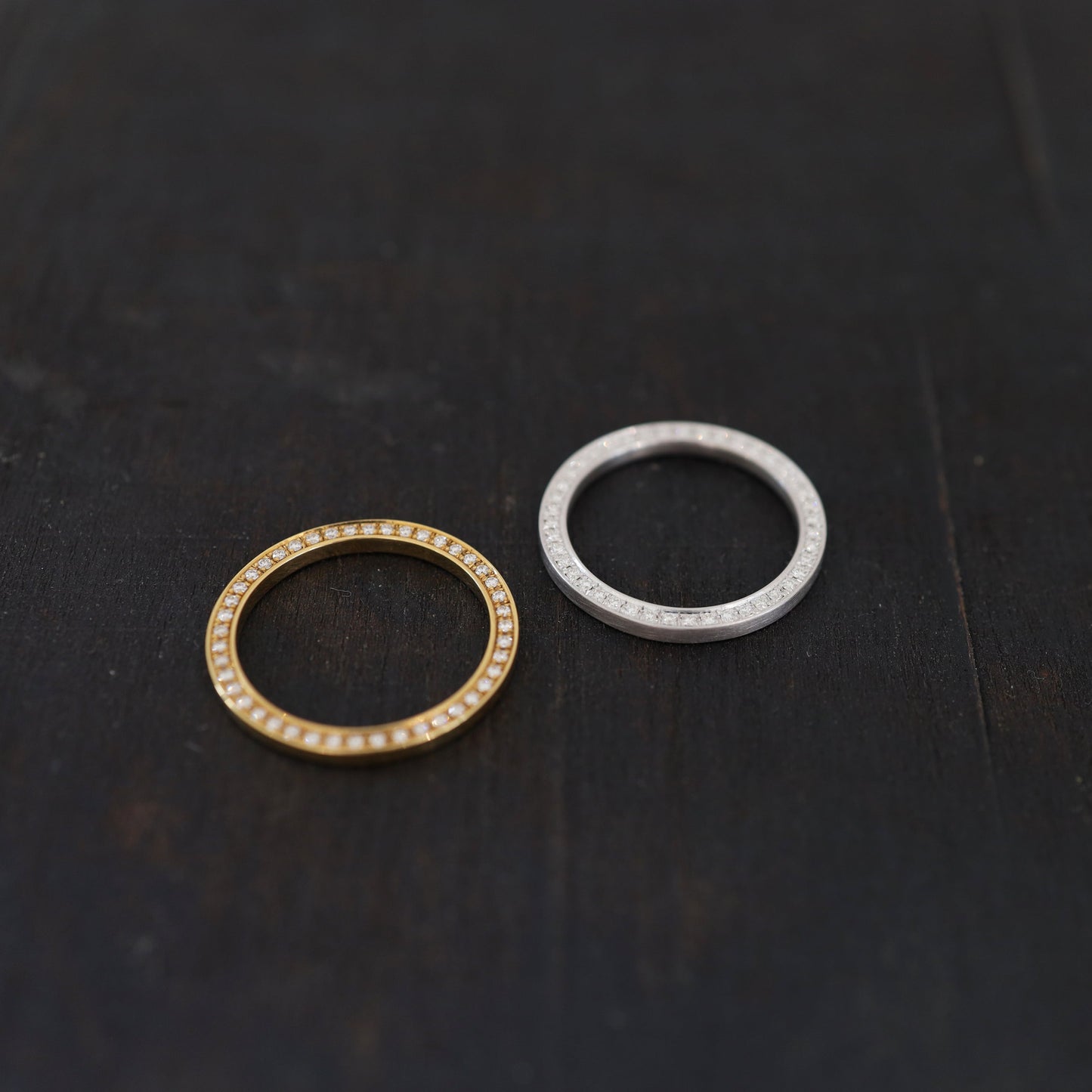 アトリエタマリのエタニティリング、サイドエタニティ、側面エタニティ、婚約指輪、アニバーサーリー