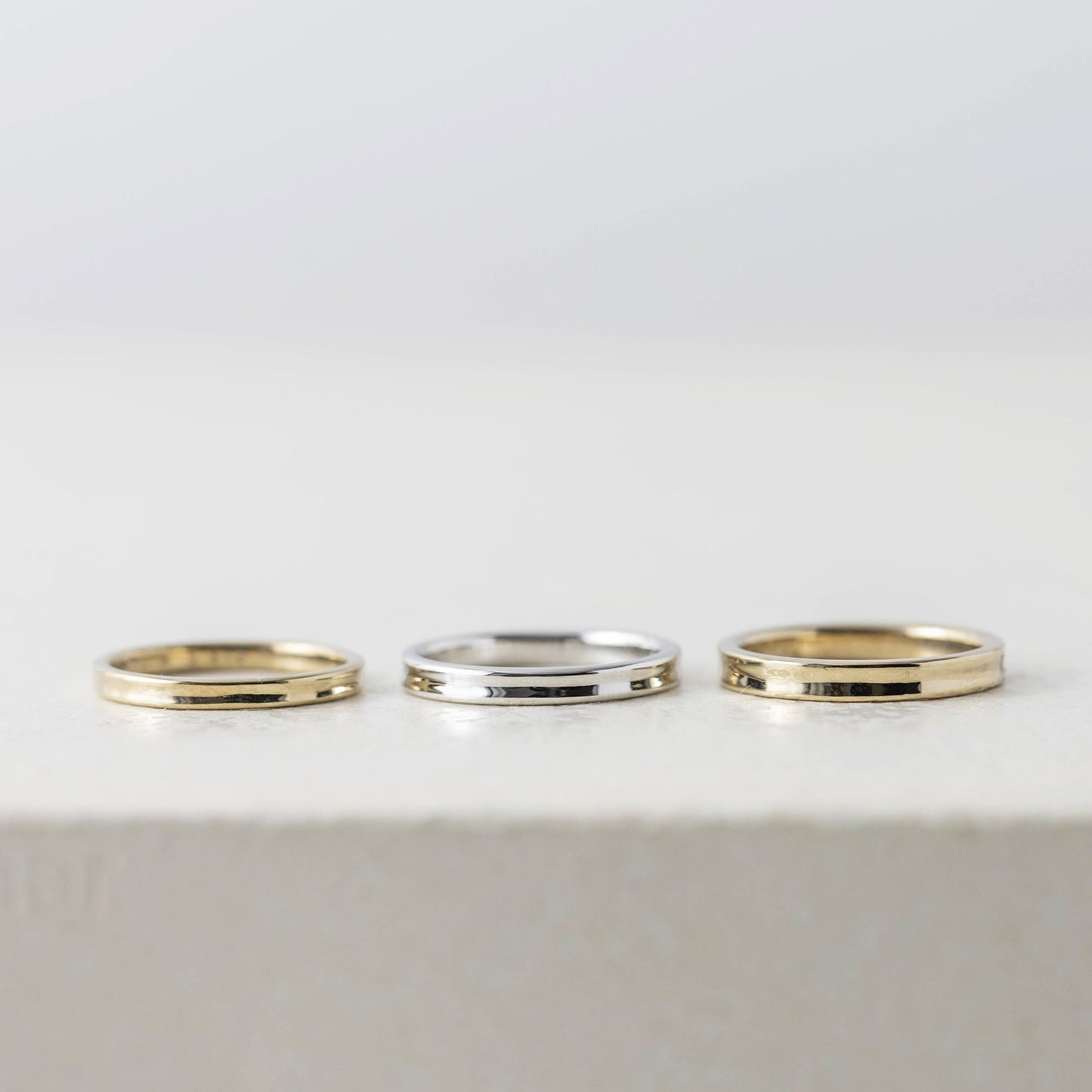 アトリエタマリの結婚指輪、奥行きのある空のデザイン