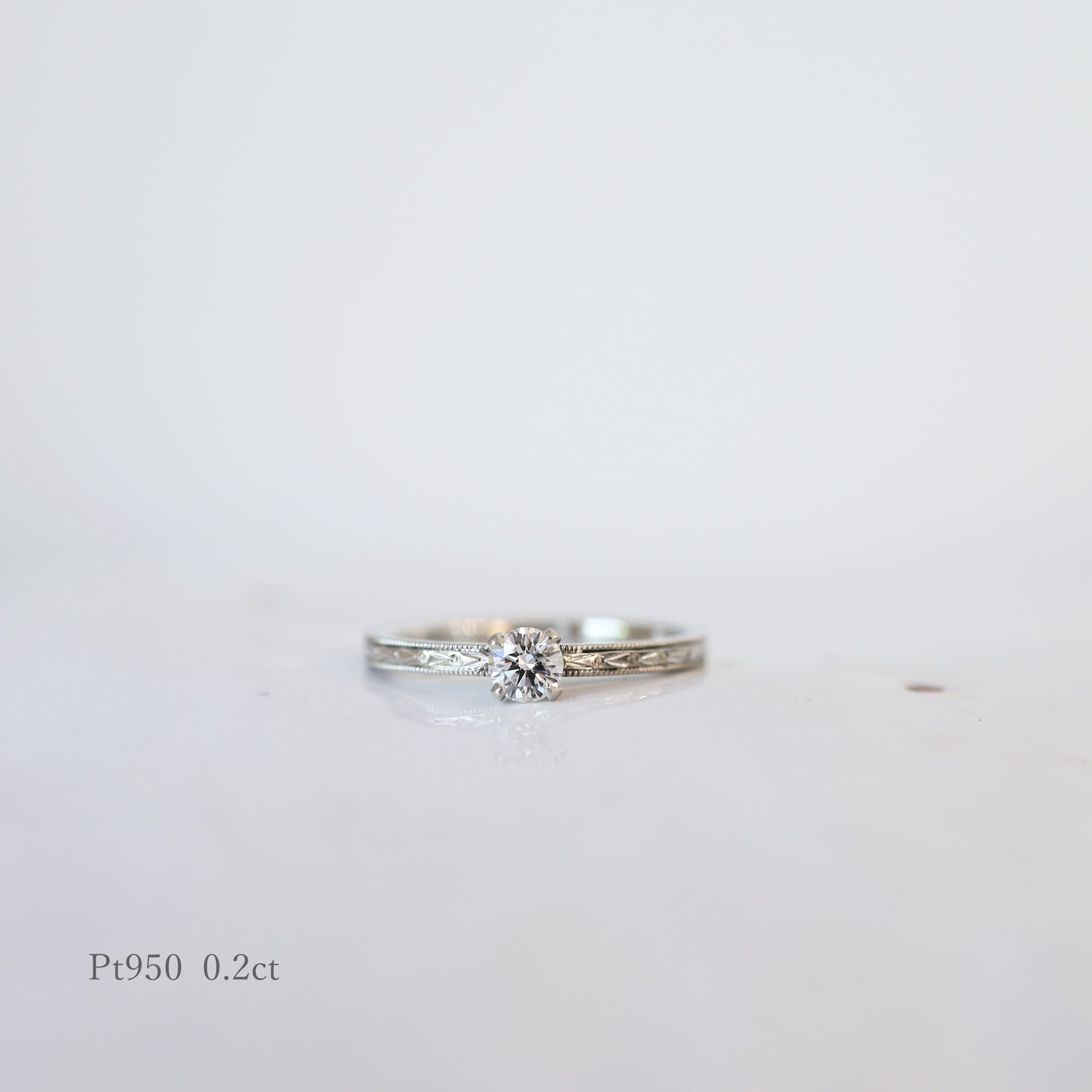 olive （オリーブ）engagement ring