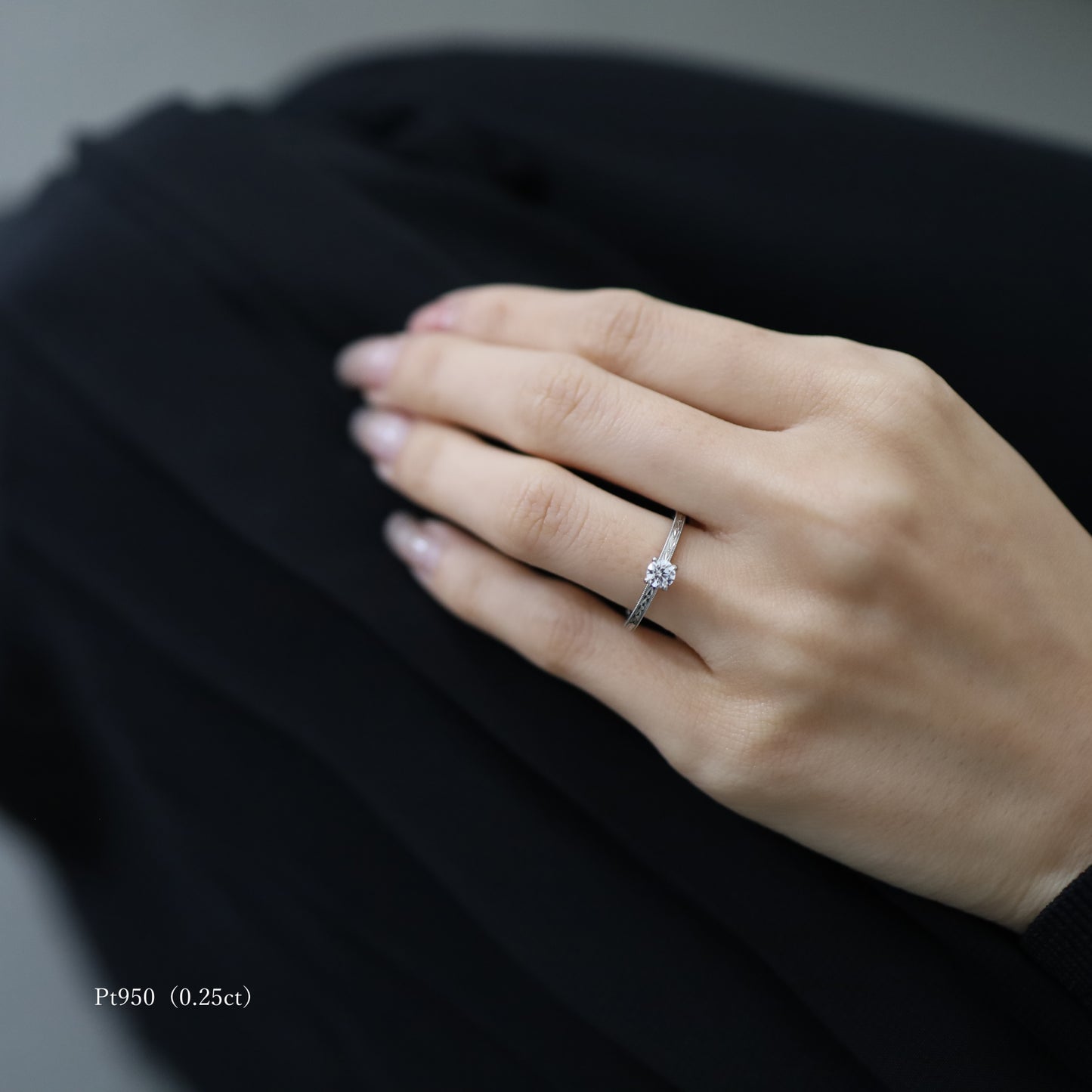 olive （オリーブ）engagement ring