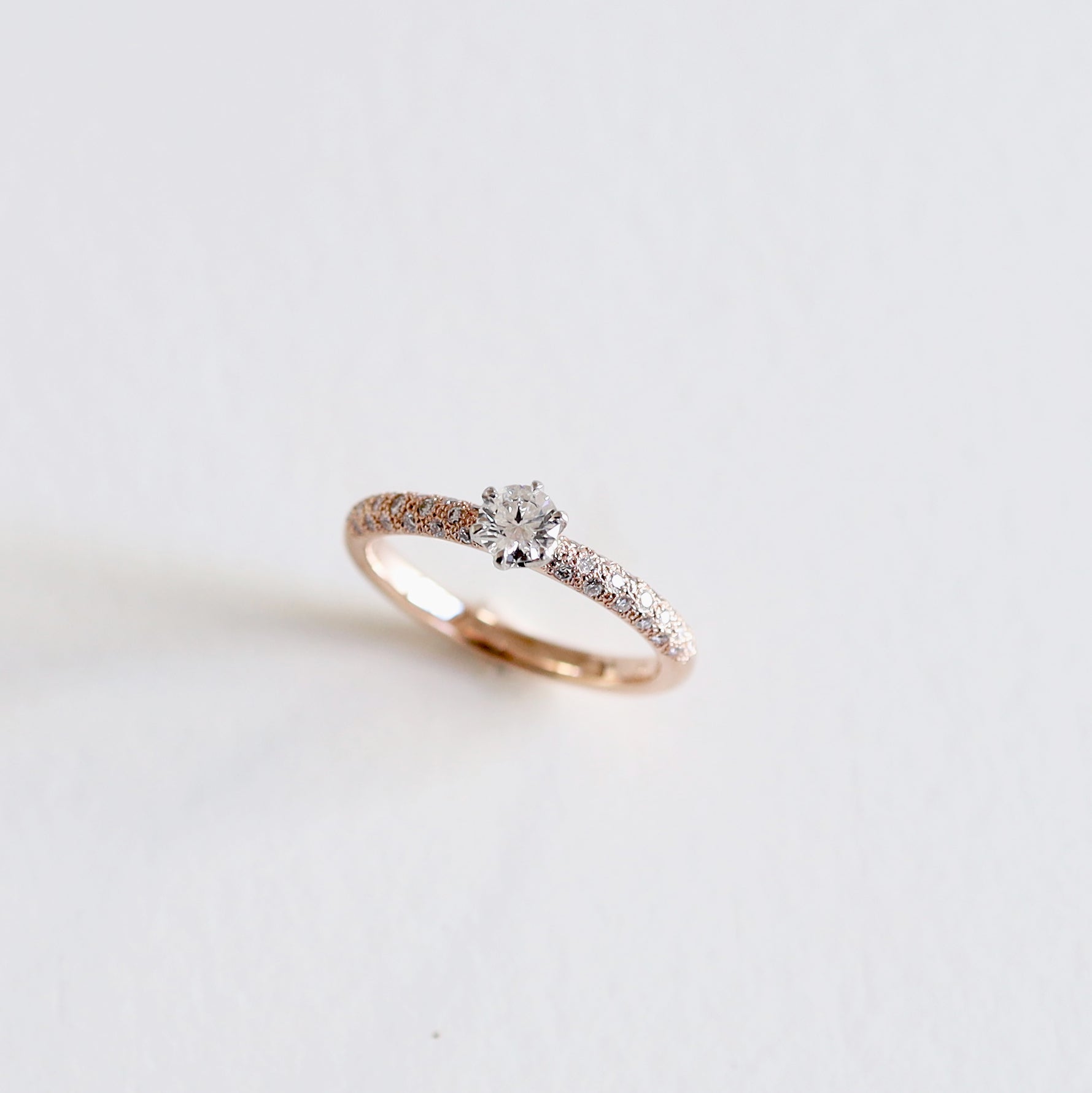pave engagement ring（パヴェ エンゲージリング）