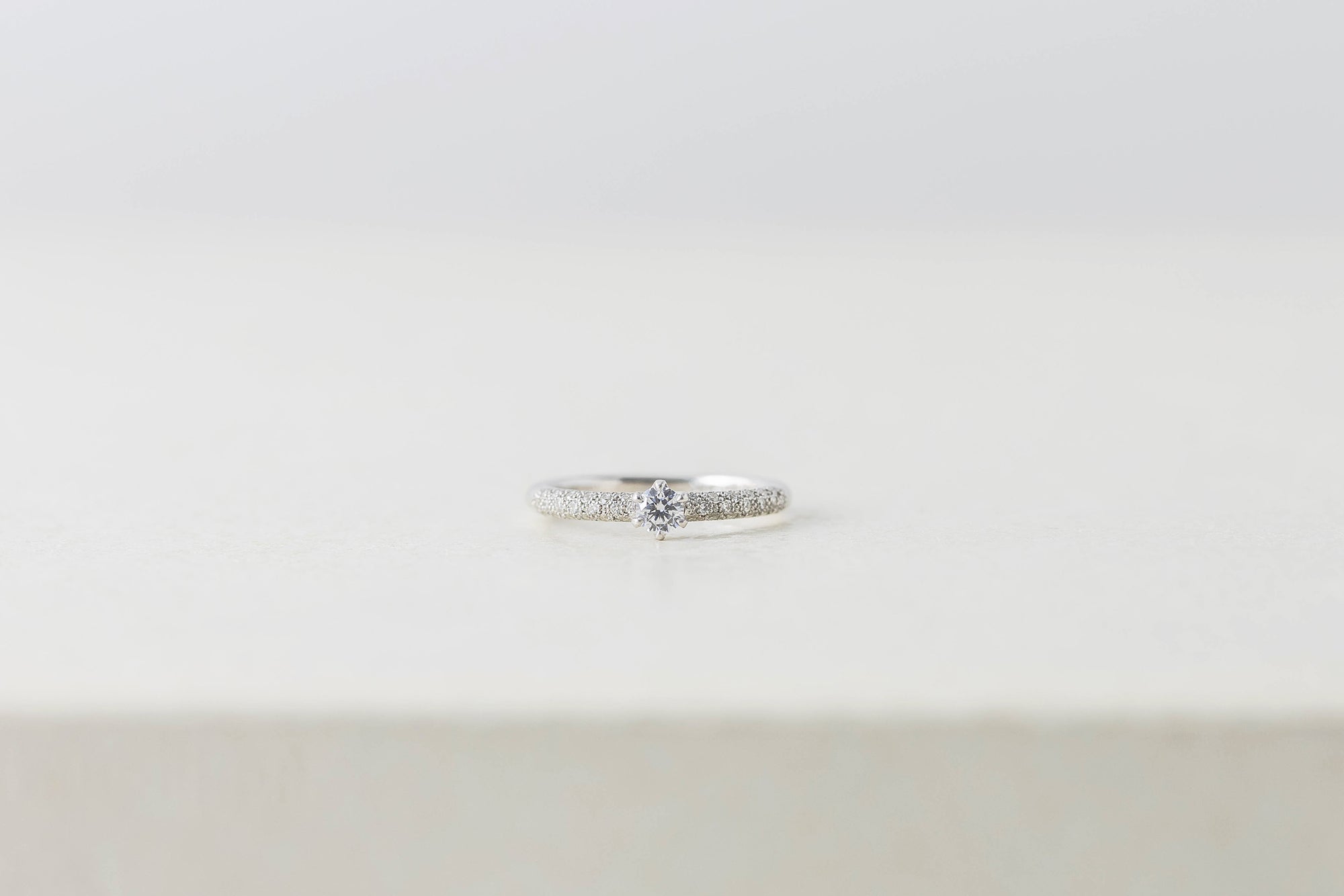 pave engagement ring（パヴェ エンゲージリング）