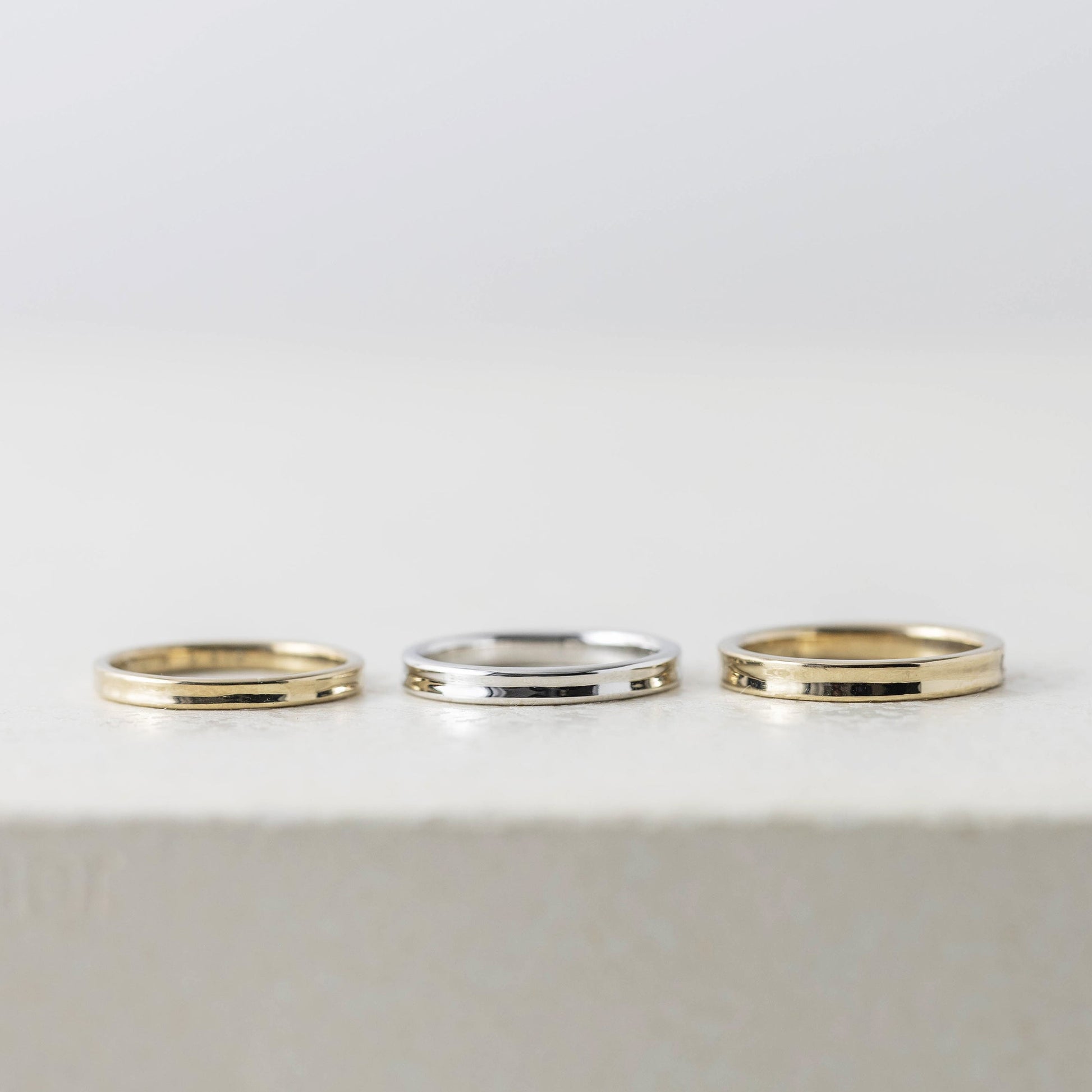 アトリエタマリの結婚指輪、奥行きのある空のデザイン