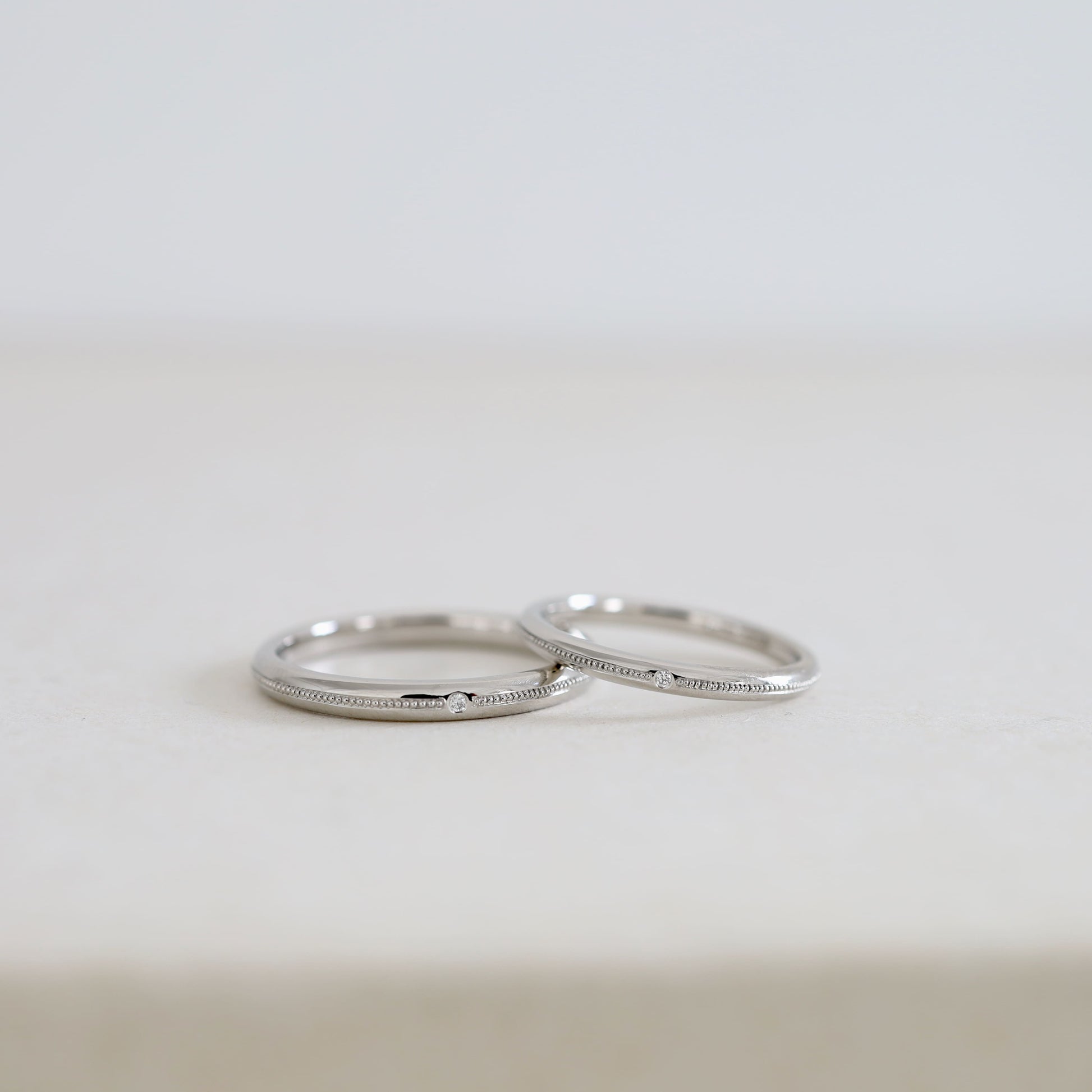 ミルグレインのプラチナの結婚指輪 セレクトオーダーのオリジナルマリッジリング ダイヤモンド ふせこみ
大阪心斎橋・京都オーダーメイドリング アトリエタマリ