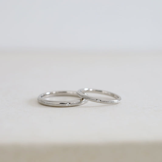 ミルグレインのプラチナの結婚指輪 セレクトオーダーのオリジナルマリッジリング ダイヤモンド ふせこみ
大阪心斎橋・京都オーダーメイドリング アトリエタマリ