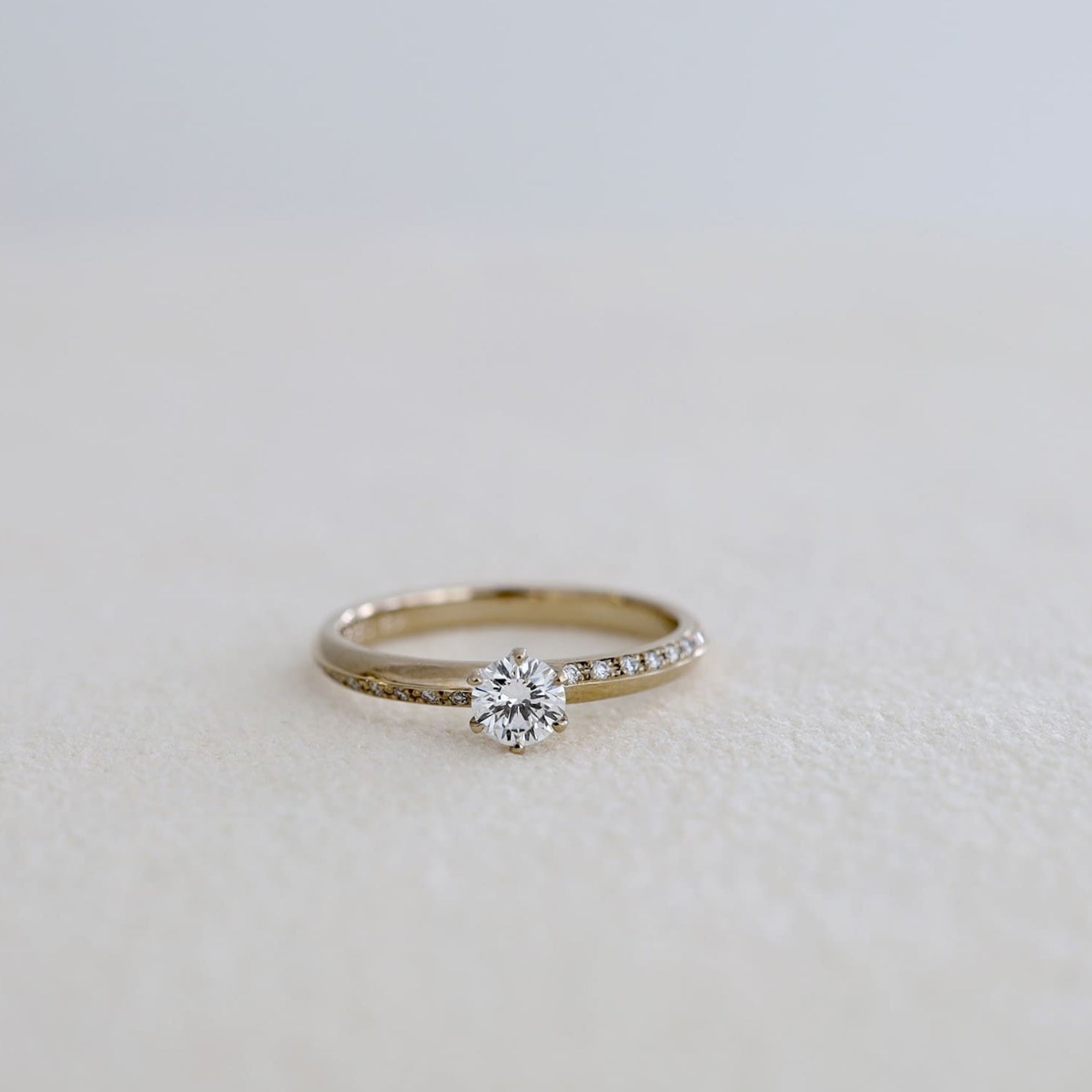 sharp round   0.15 | 0.17 | 0.2 | 0.22 | 0.25ct